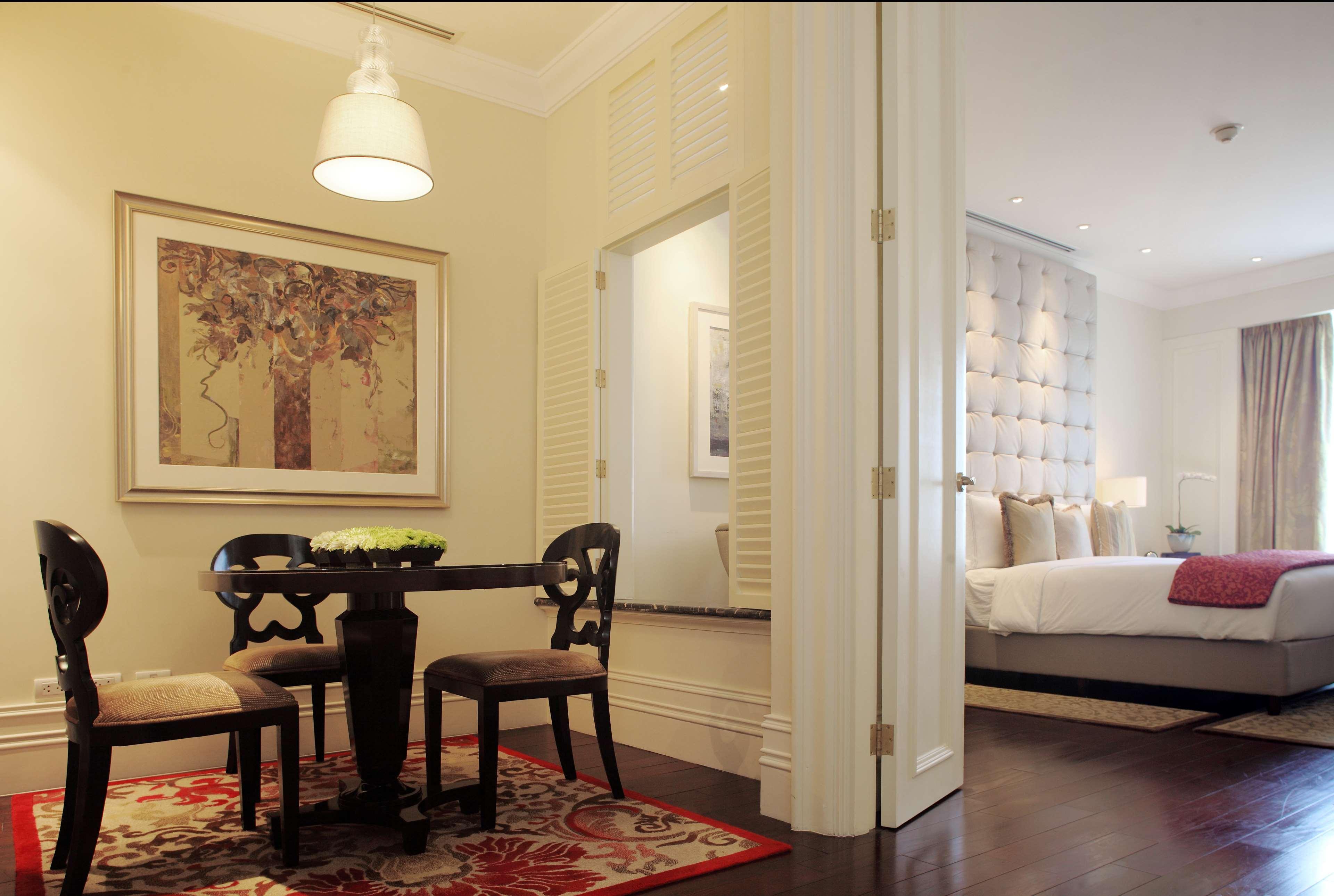 Raffles Makati Hotell Makati City Exteriör bild