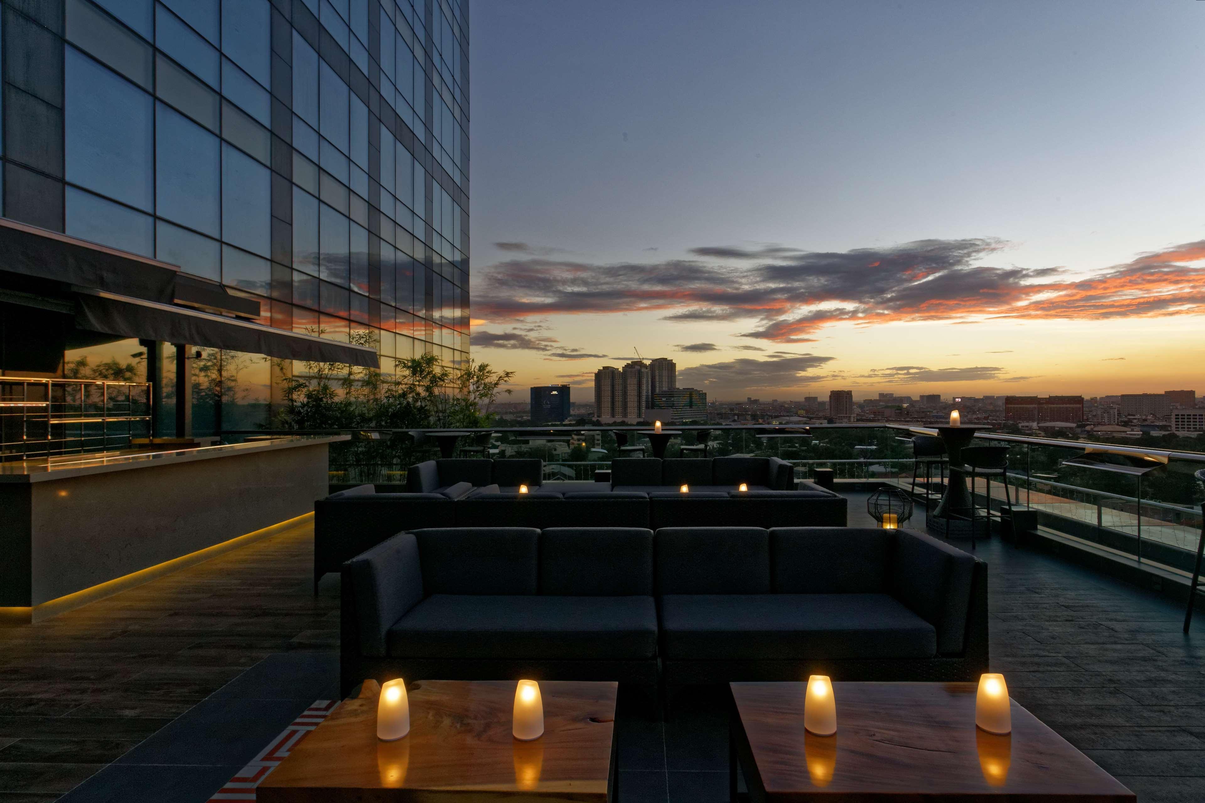 Raffles Makati Hotell Makati City Exteriör bild
