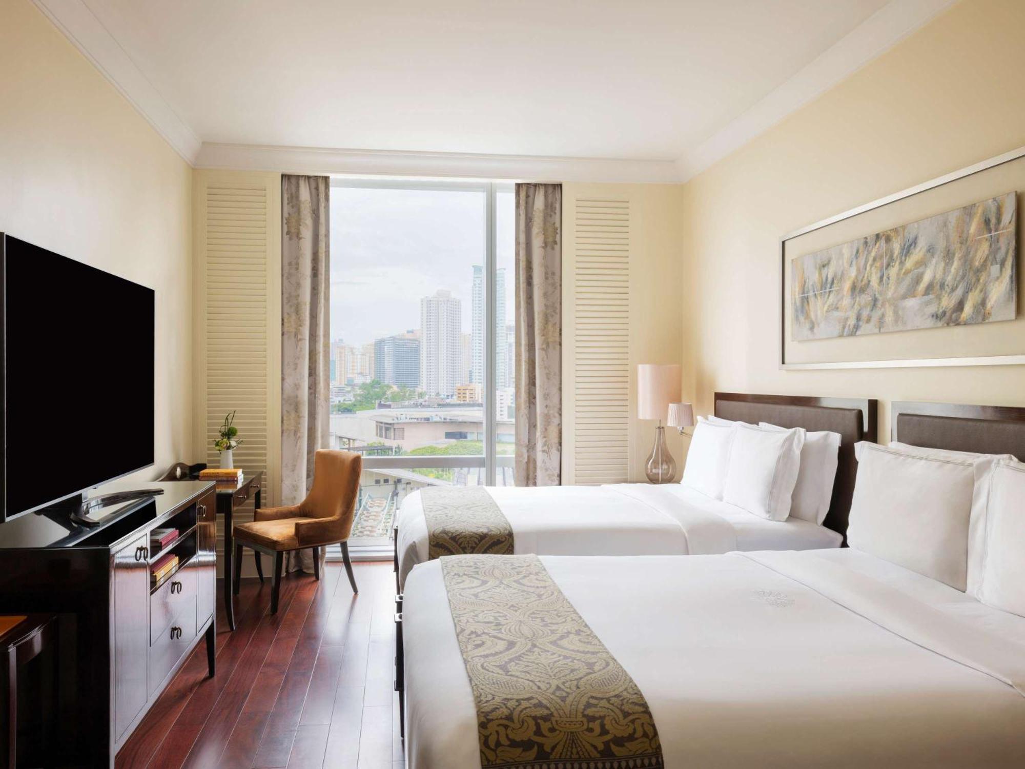 Raffles Makati Hotell Makati City Exteriör bild